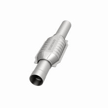 Load image into Gallery viewer, MagnaFlow Direct Fit Catalytic Converter Gm
