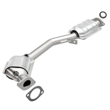 Load image into Gallery viewer, MagnaFlow DF Cat Conv 99-05 Subaru Forester/96-97 &amp; 99-05 Impreza/01-03 Legacy/00-05 Outback Frt/Rr