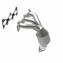 Load image into Gallery viewer, MagnaFlow Direct Fit Catalytic Converter 02-06 Hyundai Sonata 2.7L