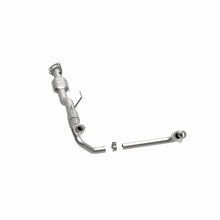 Load image into Gallery viewer, MagnaFlow Direct Fit Catalytic Converter Chevy Astro 00-04 4.3L