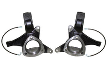Load image into Gallery viewer, MaxTrac 07-16 GM C1500 2WD 4.5in Front Lift Spindles w/Extended DOT Compliant Brake Lines - GTR Auto