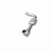 Load image into Gallery viewer, MagnaFlow Direct Fit Catalytic Converter 00-04 Ford E150 4.6L D/S