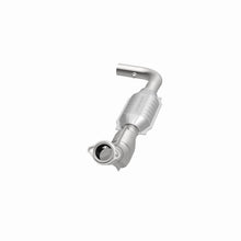 Load image into Gallery viewer, MagnaFlow Direct Fit Catalytic Converter 97-98 Expedition-Navigator