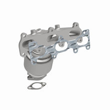 Load image into Gallery viewer, MagnaFlow Direct Fit Catalytic Converter 07-09 Hyundai Santa Fe 2.7L