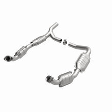 Load image into Gallery viewer, MagnaFlow Direct Fit Catalytic Converter 07-08 Ford E-150 4.6L
