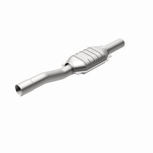 Load image into Gallery viewer, MagnaFlow Direct Fit Catalytic Converter 02-04 Jeep Grand Cherokee 4.0L Rear