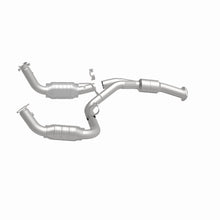 Load image into Gallery viewer, MagnaFlow Direct Fit Catalytic Converter 11-13 Chev Silverado 2500 HD/3500 HD 6.0L