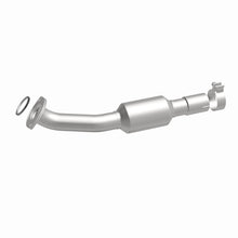 Load image into Gallery viewer, MagnaFlow Direct Fit Catalytic Converter 09-12 Toyota RAV4 2.5 3.5 Underbody