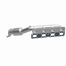Load image into Gallery viewer, MagnaFlow Direct Fit Catalytic Converter 07 Titan 5.6L D/S manif OEM