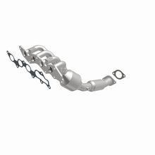 Load image into Gallery viewer, MagnaFlow Direct Fit Catalytic Converter 05-06 Ford Focus 2.0L