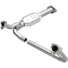 Load image into Gallery viewer, MagnaFlow Direct Fit Catalytic Converter 1995 Chevrolet G10/G20/G30 4.3L/5.0L/5.7L