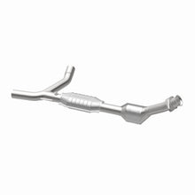 Load image into Gallery viewer, MagnaFlow Direct Fit Catalytic Converter 01-03 Ford E150 4.2L Passenger Side