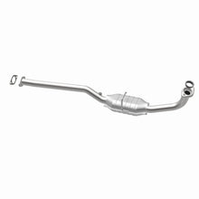 Load image into Gallery viewer, MagnaFlow Direct Fit Catalytic Converter 98-01 Metro/Swift 1.3 rr OE