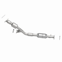 Load image into Gallery viewer, MagnaFlow Direct Fit Catalytic Converter 02-03 Saturn Vue 3.0L Rear