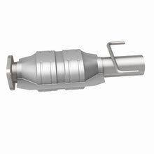 Load image into Gallery viewer, MagnaFlow Direct Fit Catalytic Converter 95-02 Lincoln Continental