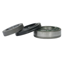 Load image into Gallery viewer, Yukon Gear Dana 20 / 44 Axle Bearing and Seal Kit Replacement - GTR Auto