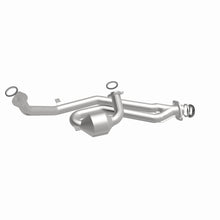 Load image into Gallery viewer, MagnaFlow Direct Fit Catalytic Converter 01-03 Toyota Sienna 3.0L