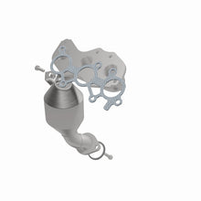 Load image into Gallery viewer, MagnaFlow Direct Fit Catalytic Converter 11-15 Sienna 3.5 Manifold