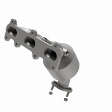 Load image into Gallery viewer, MagnaFlow Direct Fit Catalytic Converter 2004 Hyundai Santa Fe 2.7L