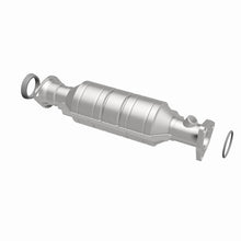 Load image into Gallery viewer, MagnaFlow Direct Fit Catalytic Converter 1998 Honda Odyssey 2.3L