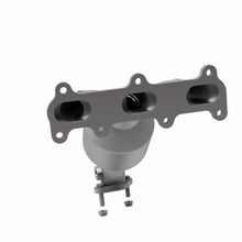 Load image into Gallery viewer, MagnaFlow Direct Fit Catalytic Converter 2004 Hyundai Santa Fe 2.7L