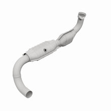 Load image into Gallery viewer, MagnaFlow Direct Fit Catalytic Converter 04-06 Ford F150 5.4L Driver Side