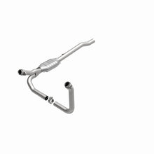 Load image into Gallery viewer, MagnaFlow Direct Fit Catalytic Converter 02-03 Dodge Ram 1500 Pickup 4.7L 4WD