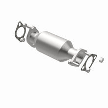 Load image into Gallery viewer, MagnaFlow Direct Fit Catalytic Converter 2007 Sorento V6 3.8 OEM Underbody