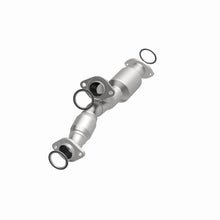 Load image into Gallery viewer, MagnaFlow Direct Fit Catalytic Converter 96-97 Lexus GS300 3.0L