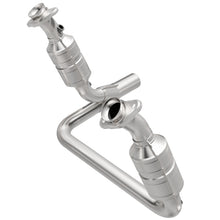 Load image into Gallery viewer, MagnaFlow Direct Fit Catalytic Converter 04 Dodge Durango 3.7L/4.7L