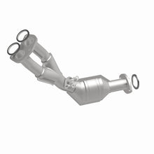 Load image into Gallery viewer, MagnaFlow Direct Fit Catalytic Converter 01-04 Toyota Tacoma Front 2.7L