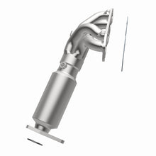 Load image into Gallery viewer, MagnaFlow Direct Fit Catalytic Converter 05-13 Nissan Frontier 2.5L