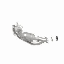 Load image into Gallery viewer, MagnaFlow Direct Fit Catalytic Converter 01-02 Mitsu Montero 3.5L