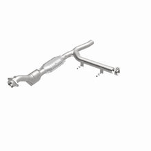 Load image into Gallery viewer, MagnaFlow Direct Fit Catalytic Converter 97-98 Ford Trucks 4.6L