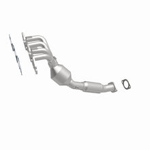 Load image into Gallery viewer, MagnaFlow Direct Fit Catalytic Converter 05-06 Ford Focus 2.0L