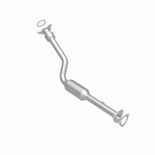 Load image into Gallery viewer, MagnaFlow Direct Fit Catalytic Converter 01-04 Saturn L Series 2.2L