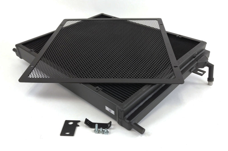 CSF 2014+ BMW M3/M4 (F8X) Front Mount Heat Exchanger w/Rock Guard - Black - GTR Auto