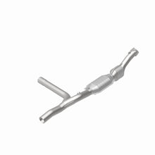 Load image into Gallery viewer, MagnaFlow Direct Fit Catalytic Converter 01-03 Ford F150 5.4L Passenger Side