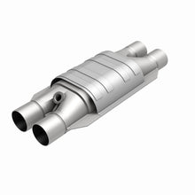 Load image into Gallery viewer, MagnaFlow Universal Catalytic Converter 2 D/D W/O2 Boss