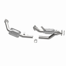 Load image into Gallery viewer, MagnaFlow Direct Fit Catalytic Converter 96-99 Ford Taurus3.0L 50S