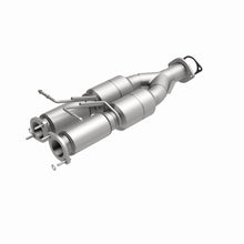 Load image into Gallery viewer, MagnaFlow Direct Fit Catalytic Converter 05-11 Volvo XC90 4.4L