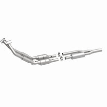 Load image into Gallery viewer, MagnaFlow Direct Fit Catalytic Converter TT QUATTRO-08 3.2L OEM