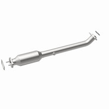 Load image into Gallery viewer, MagnaFlow Direct Fit Catalytic Converter 05-13 Nissan Frontier 2.5L