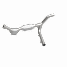 Load image into Gallery viewer, MagnaFlow Direct Fit Catalytic Converter 97-98 Ford F-150 4.6L