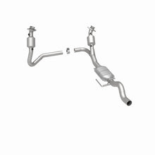 Load image into Gallery viewer, MagnaFlow Direct Fit Catalytic Converter 00-02 Dakota 3.9L