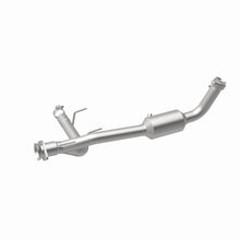 Load image into Gallery viewer, MagnaFlow Direct Fit Catalytic Converter 05-06 Lincoln Navigator 5.4L w/ 3in Main Piping