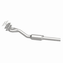 Load image into Gallery viewer, MagnaFlow Direct Fit Catalytic Converter 98-03 VW Beetle 2.0L