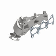 Load image into Gallery viewer, MagnaFlow Direct Fit Catalytic Converter 07-09 Hyundai Santa Fe 2.7L