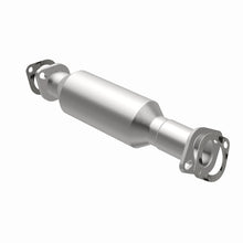 Load image into Gallery viewer, MagnaFlow Direct Fit Catalytic Converter 08-09 Hyundai Sonata 2.4L