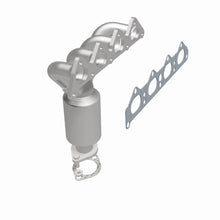Load image into Gallery viewer, MagnaFlow Direct Fit Catalytic Converter 05-06 Kia Sportage 2.0L